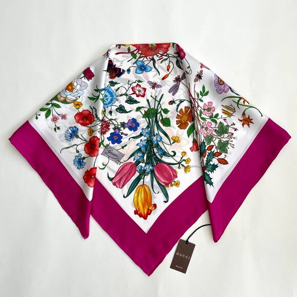 Gucci Silk Wrap Flora Print Logo White Multicolor Pink Border Scarf - Picture 15 of 15